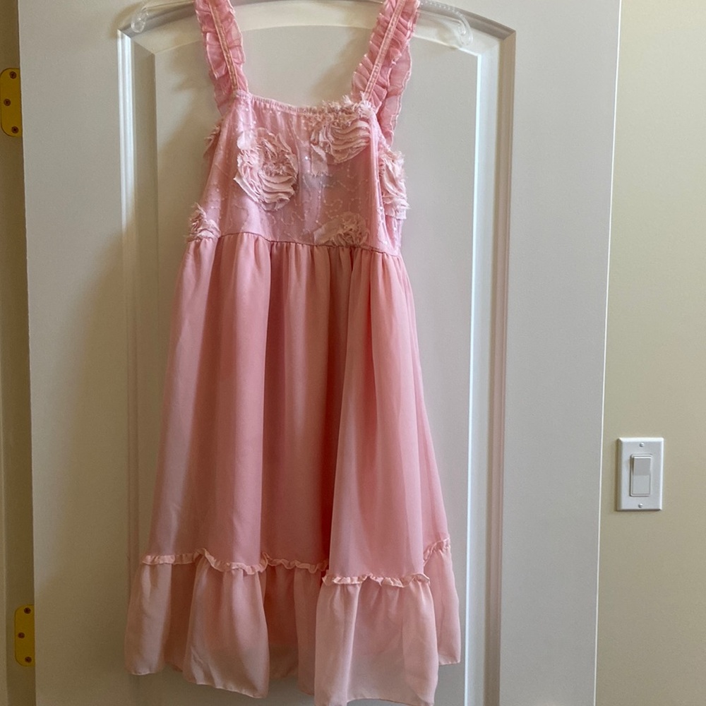 🆕 Beautiful pink dress in size M